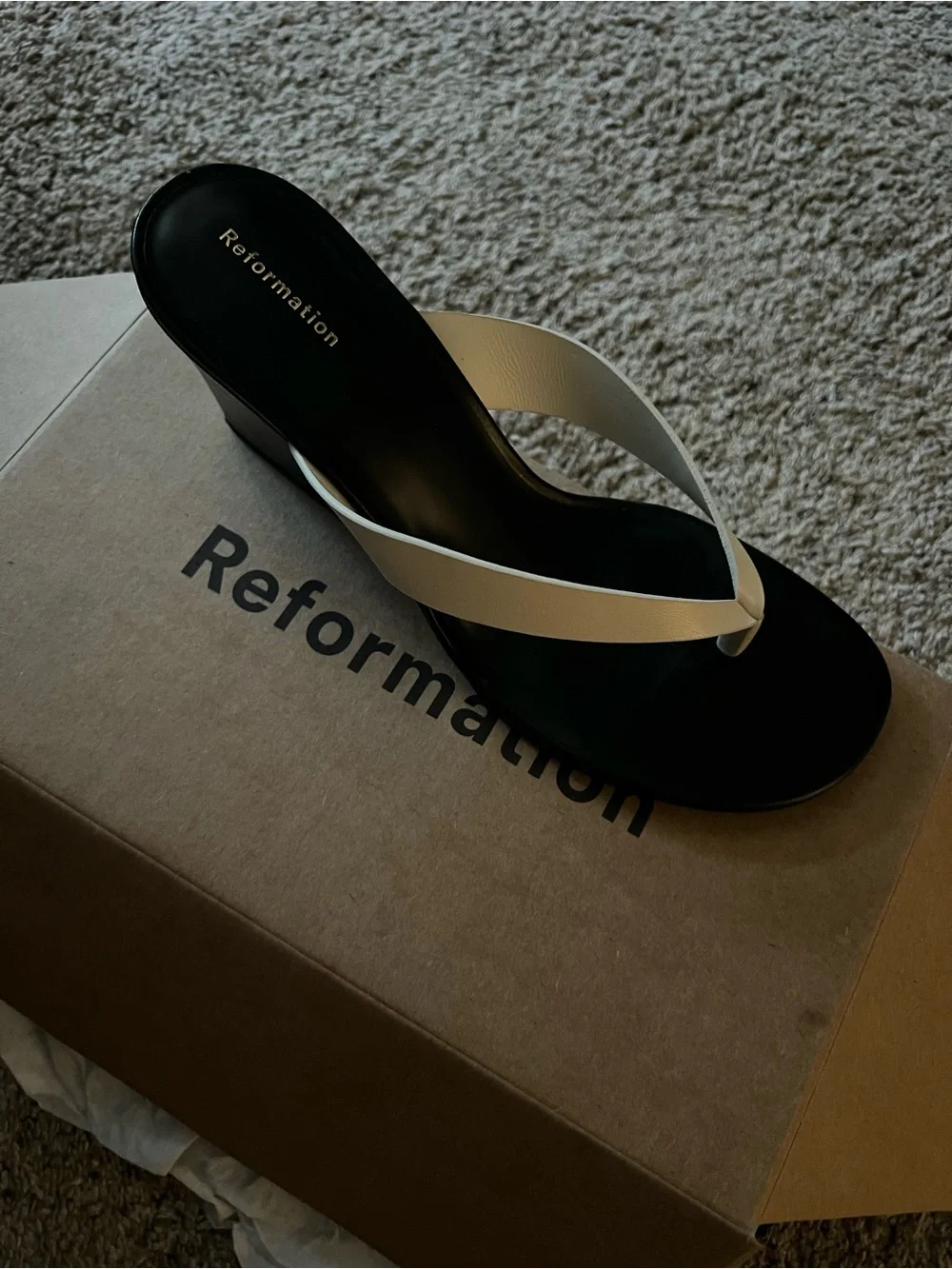 Reformation Jessie wedge thong sandal almond black 8.5